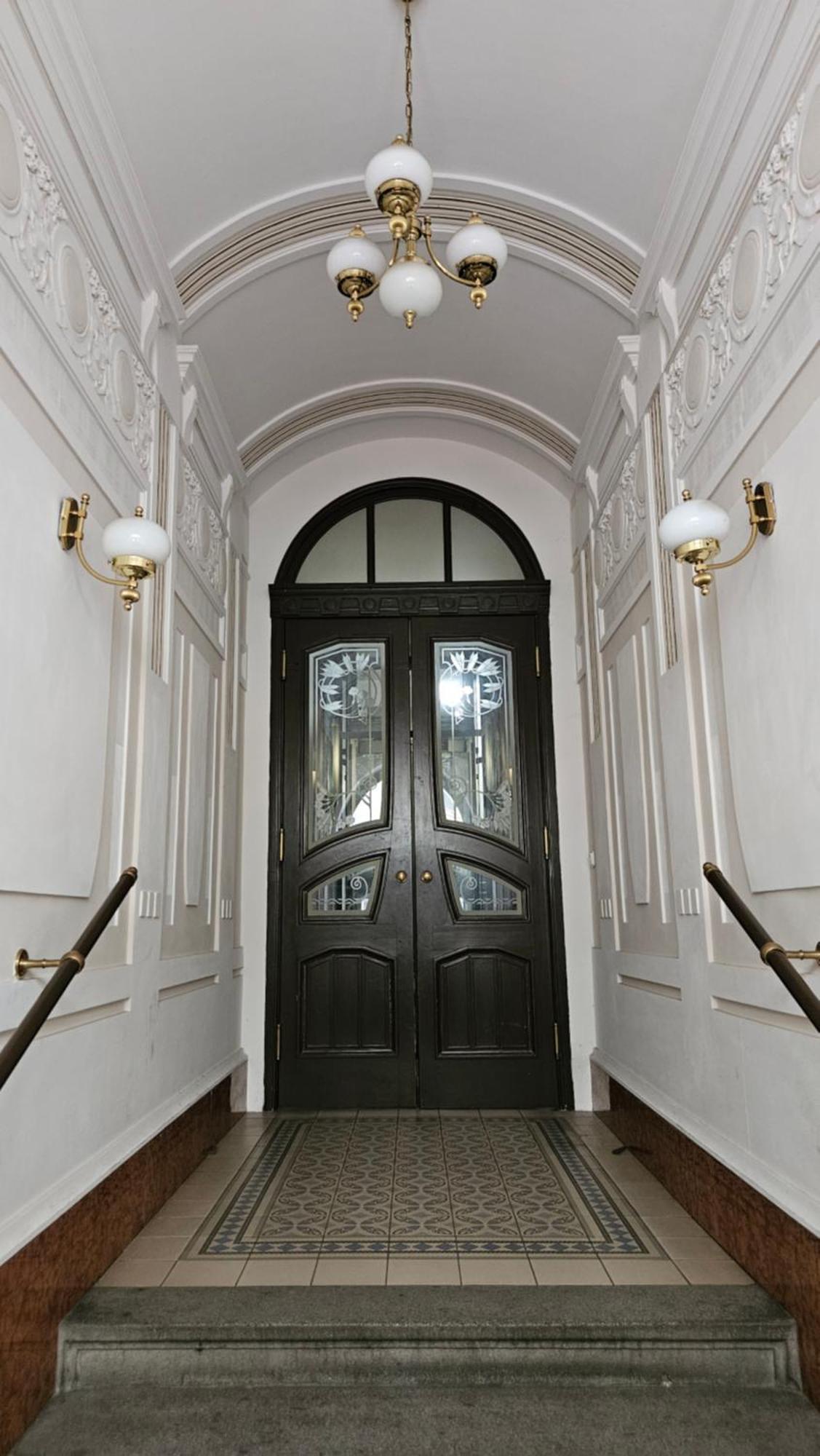 Decadent Art Deco Balcony In Old Town * Praha